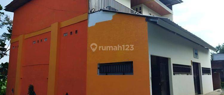 Rumah Kost Putra 2 Lantai Aktif Dekat Kampus Uns Jebres 1