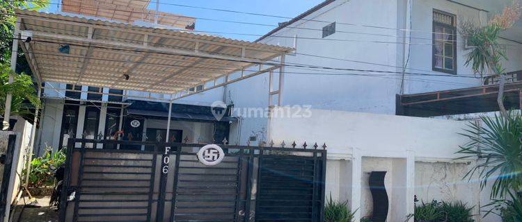 DIJUAL RUMAH MINIMALIST 3 LANTAI AREA SANUR 1