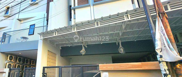 Jual Kost Kostan Baru 4 Lantai 26 Kamar SHM Full Peghuni 1