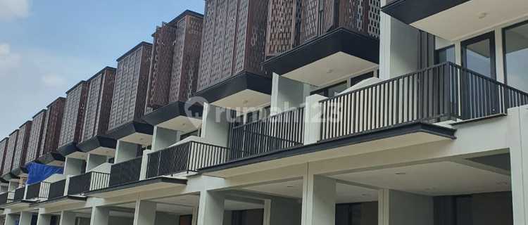 Dijual Rumah Bagus Minimalis Modern di Botani Hill Fatmawati 1