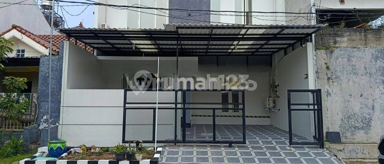 Disewakan Kos Putri Dekat Kampus UPN. Bersih, Aman & Nyaman. 1