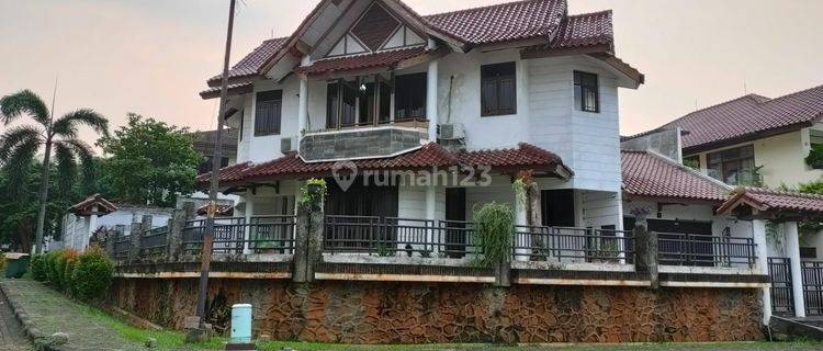 Rumah Murahhhhh di Villa Cinere Mas lingkungan Tenang Nyaman dan Asri,  2 Lantai Semi Furnished, siap huni, kondisi Bagus, lokasi strategis, keamanan 24 jam, one gate system,  harga nego 1