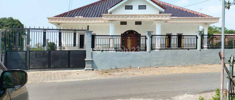 Dijual Villa dan Rumah Pasuruan desa Menyarik kec Winongan 

 1