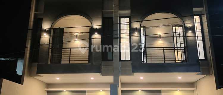 New House in Nirwana Executive West Surabaya 1