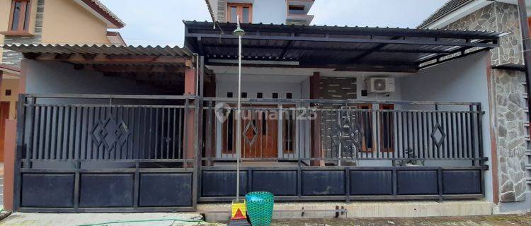 Rumah Bagus Furnished SHM Triyagan Mojolaban Sukoharjo  1