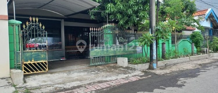 House in Asem, Asem Rowo Surabaya, Good and Well-Maintained Condition 1