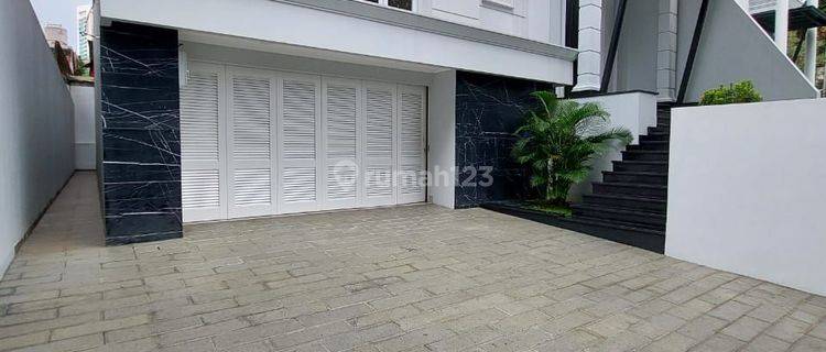 Rumah Di Area Prestise Brawijaya Kebayoran Baru 1