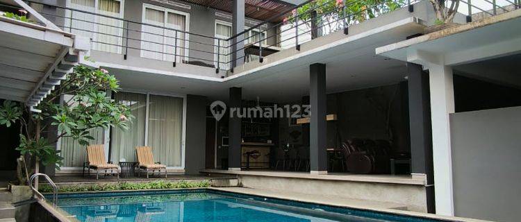 Dijual Rumah Mewah Furnish Dengan Private Pool di Lokasi Strategis di Bumi Cimanggis Indah, Depok 1