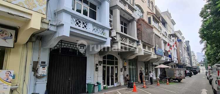 Ruko di Permata senayan Jakarta Selatan  1