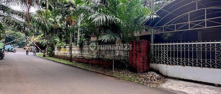 Rumah 2 Lantai murah hanya hitung tanah kuningan 1