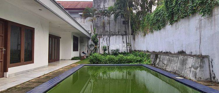 Rumah bangunan 1 lantai kemang dalam , Jakarta Selatan  1