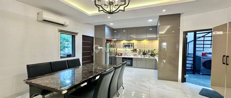 Rumah 2 Lantai Furnished di Gading Serpong Cluster Lavender, Tangerang 1