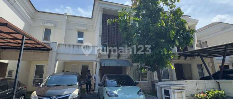 2-Story House Very Neat Comfortable Green Bsd Sheffield Greenwich Bsd 1