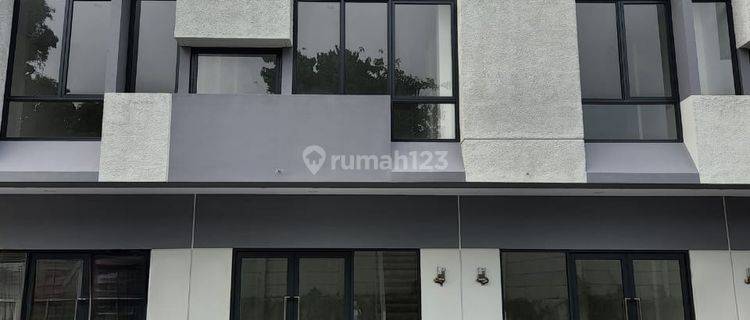 DiJual Ruko baru  cantik Anggrek loka BSD City 1