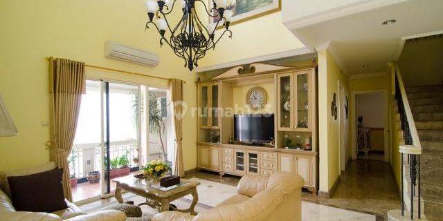 Dijual rumah Apartemen mewah siap huni Kedoya Elok Penthouse kebon jeruk JakBar

 1