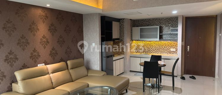 Luxury Neat Fully Furnished Apartment with Nice View U Residence 2 Karawaci Tangerang 1