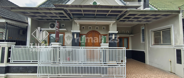 Rumah Kost / Homestay 5 Kamar Tidur Furnish Disewakan Jogja Area Jalan Godean, 3 Kamar AC, Dekat Mirota Godean, Sekolah Negeri Sman 2 Bener, Sekolah Tinggi Pertanahan Stpn, Sekolah Mutiara Persada, Dekat Tugu Jogja, Asmi Santa Maria, Mang Engking Soragan 1