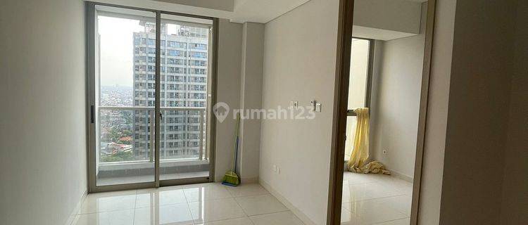 1BR Unfurnished Apartemen Taman Anggrek Residences Jakarta Barat 1