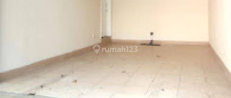 Rumah Di Gading Serpong, Row Jalan Lebar, Hadap Selatan 1