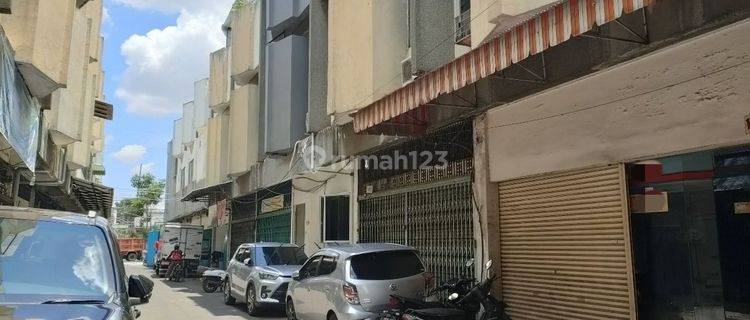 Ruko Ngaglik DIJUAL MURAH 3 lantai Siap pakai Posisi Strategis 1