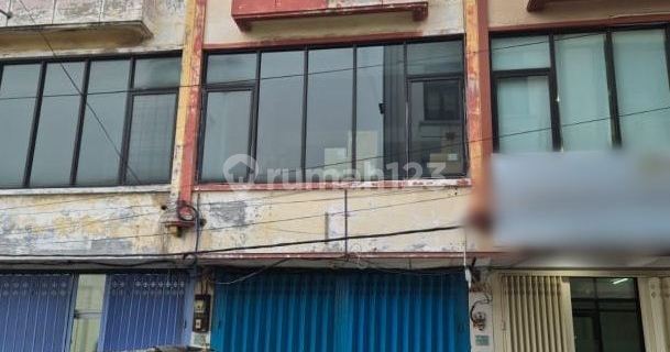 For Rent: Shop House in Raya Kupang Jaya Sukomanunggal Shopping Complex 1