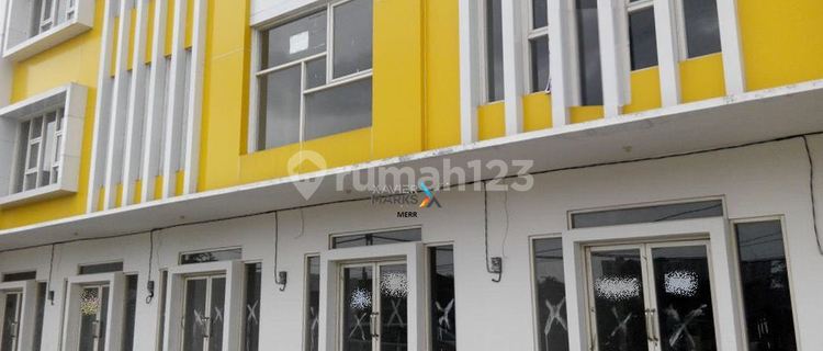 For Rent Shop House on Raya Merr Gununganyar Ready to Use 1