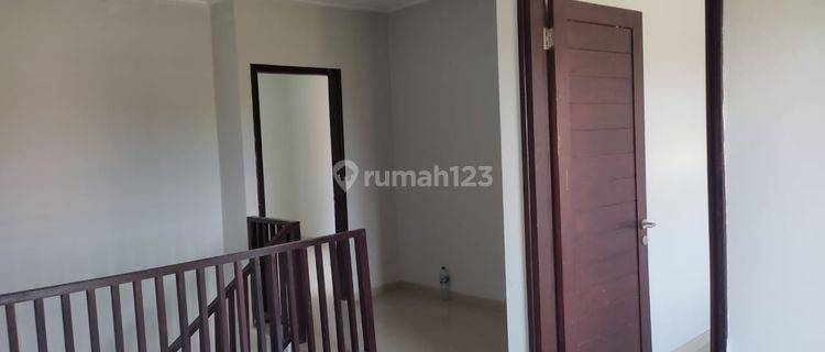 There are 3 Row Units of Balangan Jingga Bali Strategic Houses Aud.a031 1