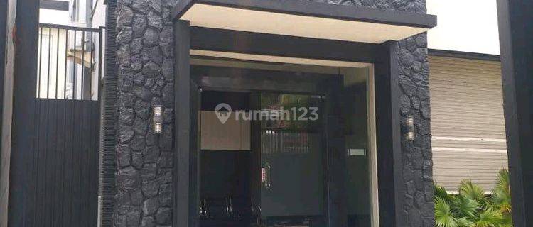 JUAL GEDUNG SERBAGUNA TENGAH KOTA SURABAYA BAGUS SIAP PAKAI 1