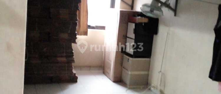 3-Story Shop House in Kelapa Dua, Kebon Jeruk, West Jakarta 1