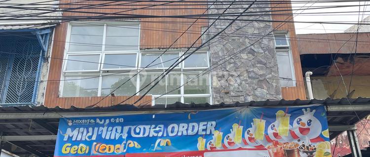 For Sale 3-Story Shophouse on South Veteran Axis 1