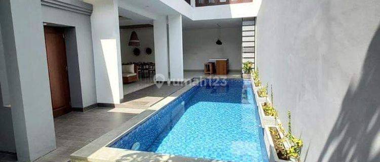 Villa 3 Br Petitenget Sentral Seminyak Jalan Kaki Ke Pantai 1