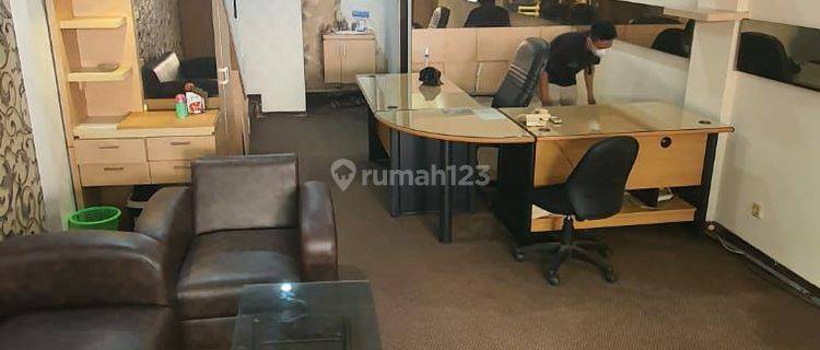 Ruko Plaza Segi 8 Murah Furnish siap pakai 1