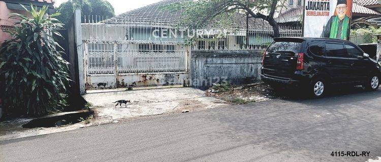  Rumah Hitung Tanah Harga Menarik  Di Ulujami Jakarta Selatan 1