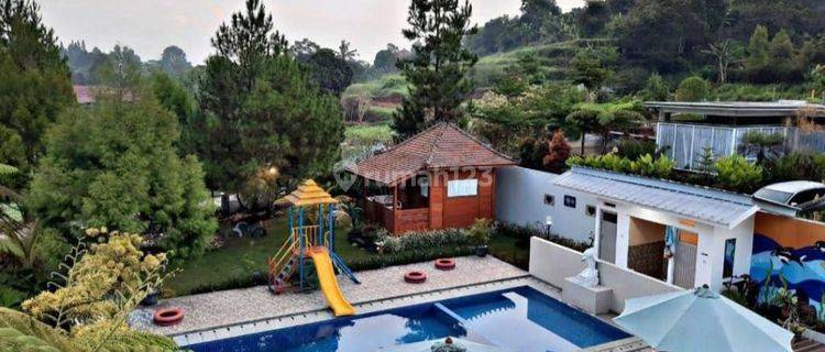 Villa Modern Cantik Megamendung Puncak Bogor 1