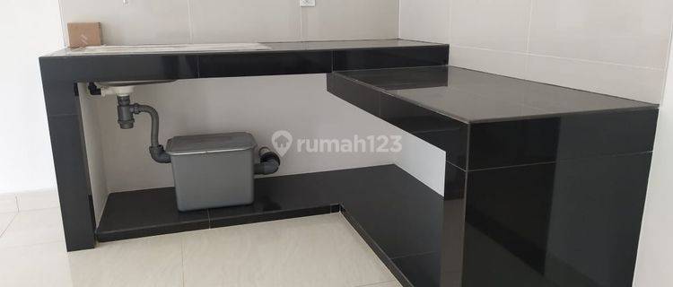 DISEWA RUMAH PIK 1