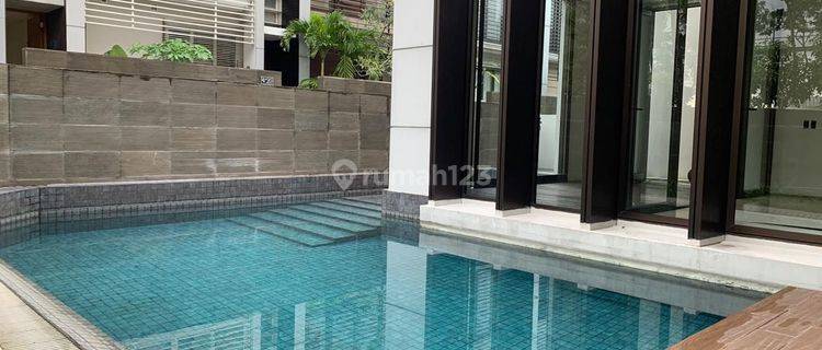 Rumah GRAHA FAMILI 4 BR WITH POOL 1