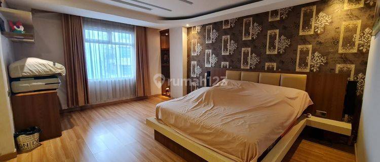 Jual 2 BR jadi studio furnish Apartemen Green Bay Pluit 1