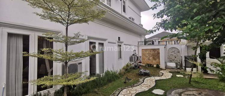 Rumah Mewah Hook Kolam Renang Fountainebleau Golf Residence BSD 1