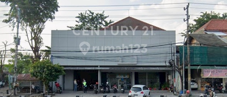 Tempat Usaha Di Pinggir Jalan Raya Majapahit.  1