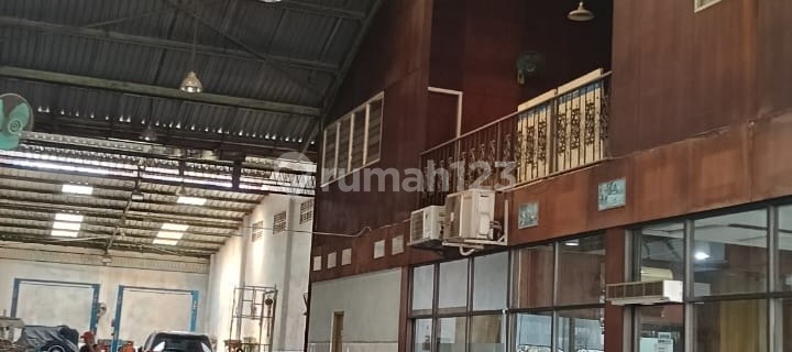 Ruko Kota Lama Cocok Untuk Resto Cafe Parkir Luas 1