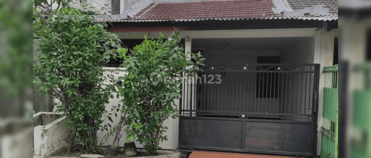 Rumah Bagus Semi Furnished SHM di Jl.babatan Pantai Timur, Surabaya Yc  1