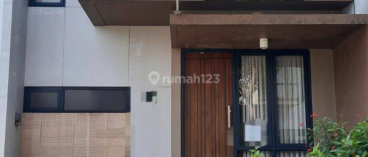 Rumah 2 Lantai Di Kota Wisata, Rapih, Harga Terjangkau 1