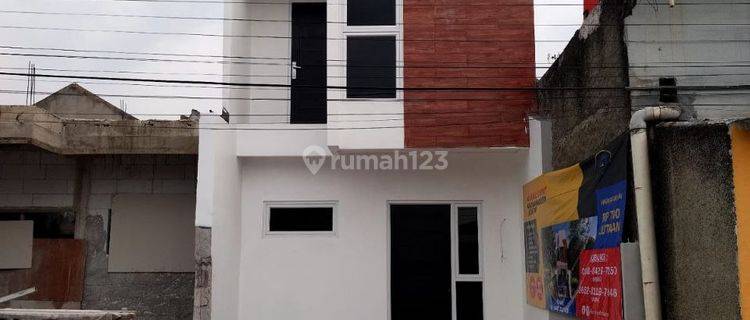 Rumah 2 Lantai di Jl.peruri Karawang Lokasi Strategis Pusat Kota 1