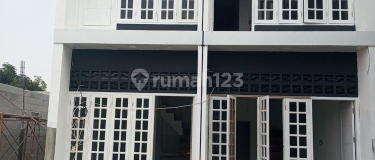Rumah 2 Lantai di Kramat Jati Dekat Area Pusat Perbelanjaan 1