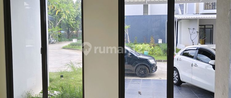Siap Huni, 2 Lantai, Dekat Pusat Perbelanjaan, Dekat Akses Tol, 1