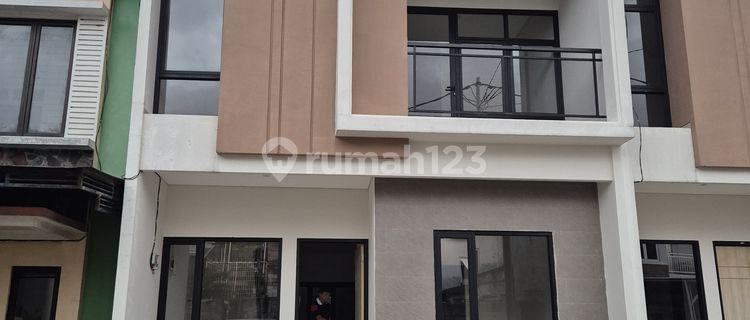 Rumah 2 Lantai bisa KPR di Kirana Residen Ciater Tangsel 1