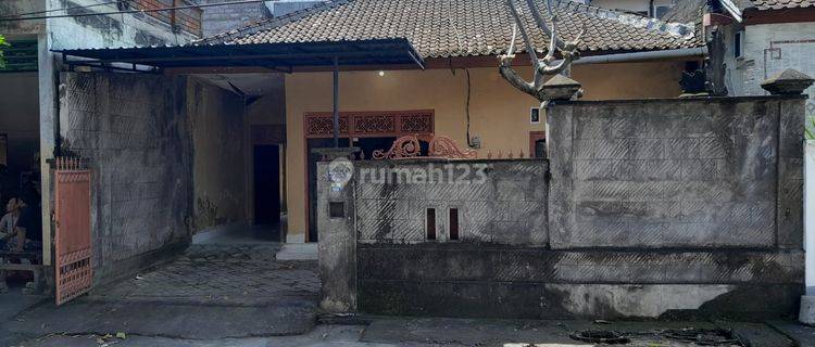 Rumah di Teuku umar denpasar 1