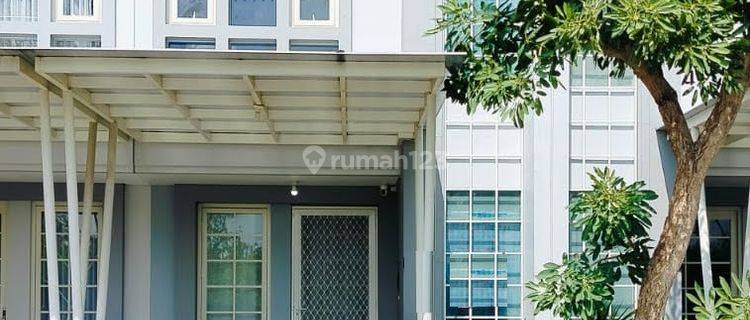 Dijual Rumah Siap Huni di Grand Pakuwon, Surabaya 1