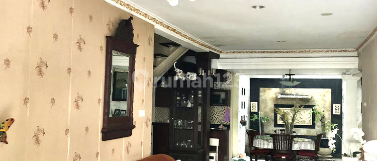 Semi-Furnished House in Sector 3 Bintaro Jaya 1