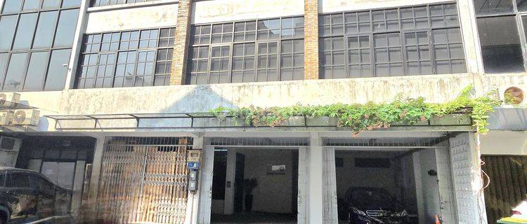 Ruko Gandeng.dekat Stasiun Cikini Shm Raden Saleh Furnished 1